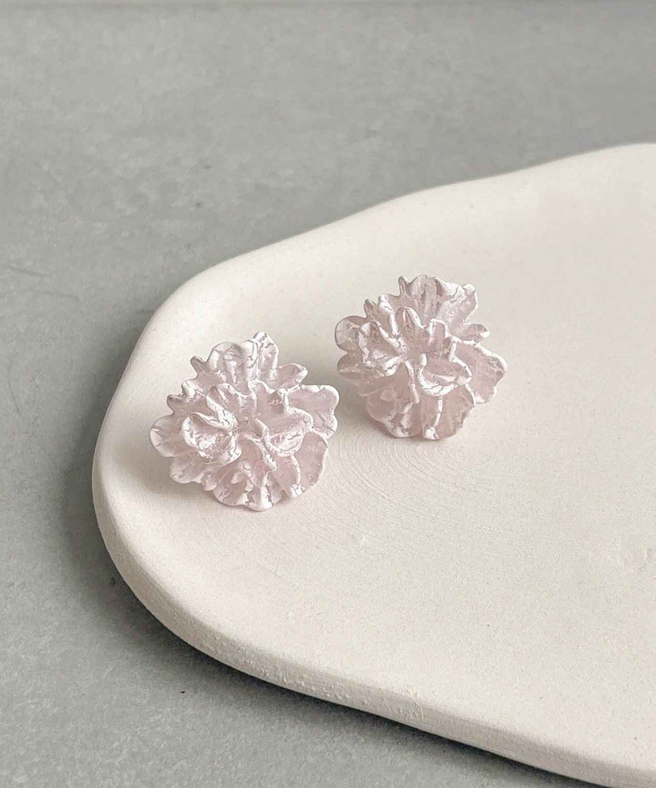 画像1: 出典：3COINS