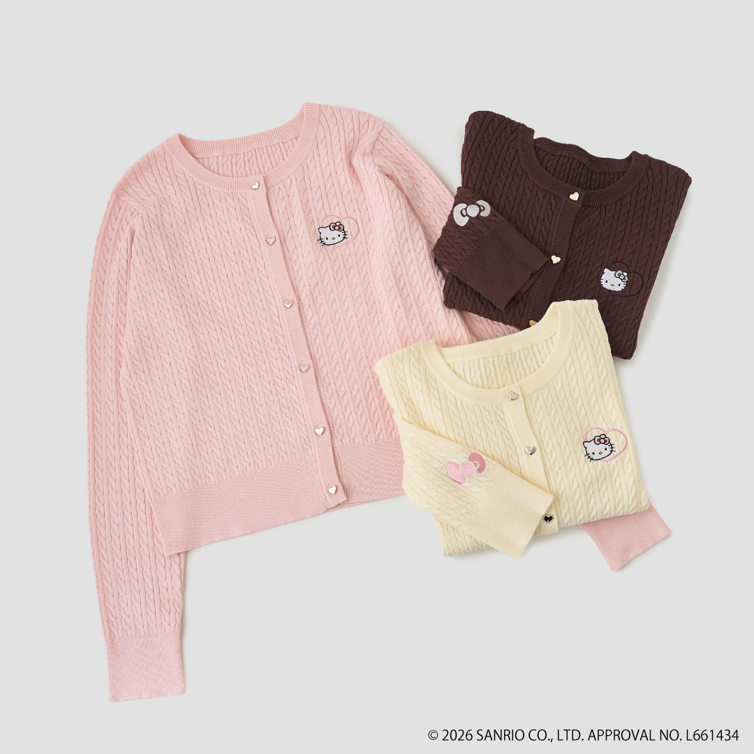 画像: 【ROPÉ PICNIC×HELLO KITTY】ワッペンケーブルニットカーディガン各¥5,995 www.junonline.jp