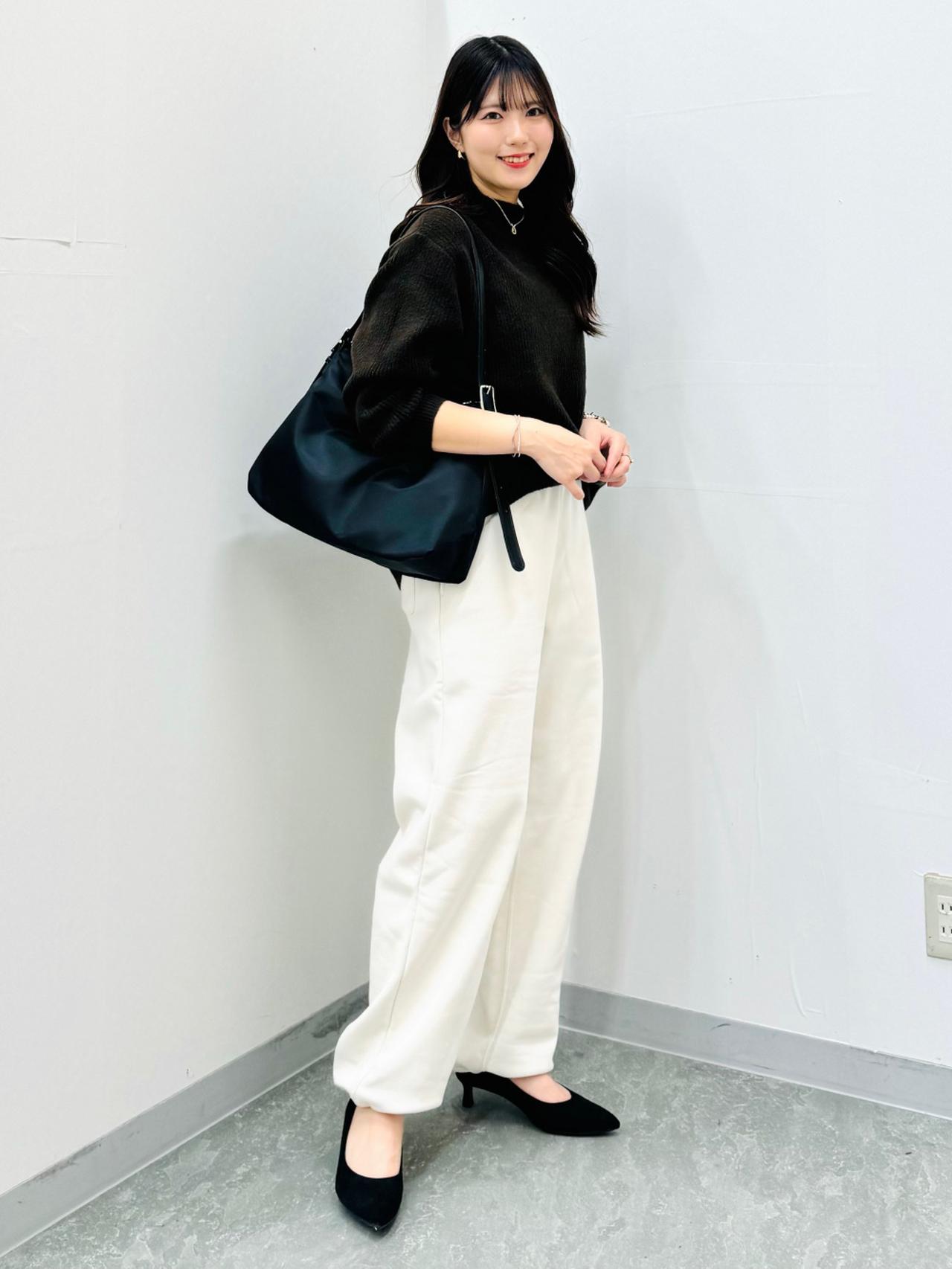 画像2: 出典：GU