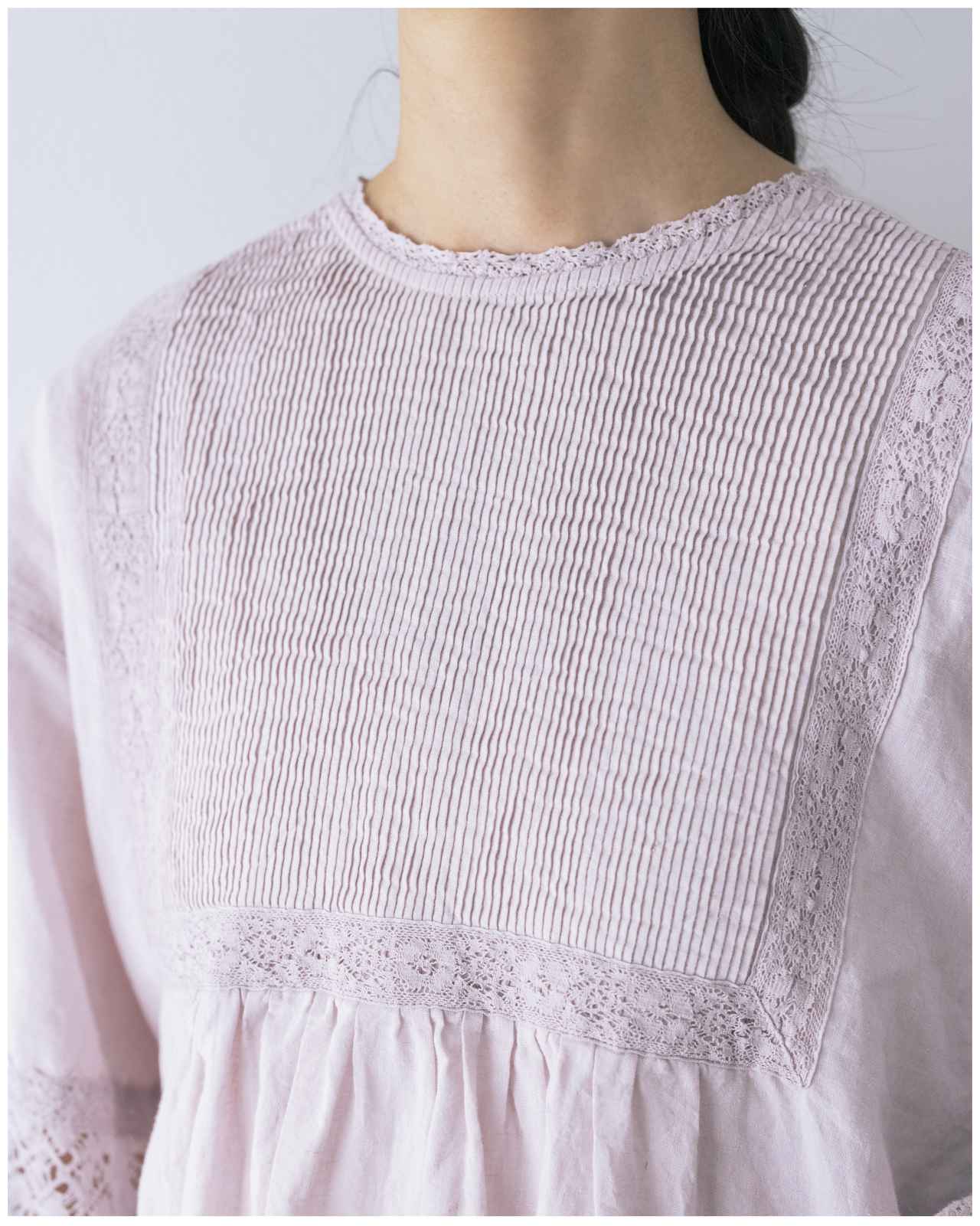 画像1: 【サマンサ モスモス】袖レース前後着ブラウス¥10,450 www.canshop.jp