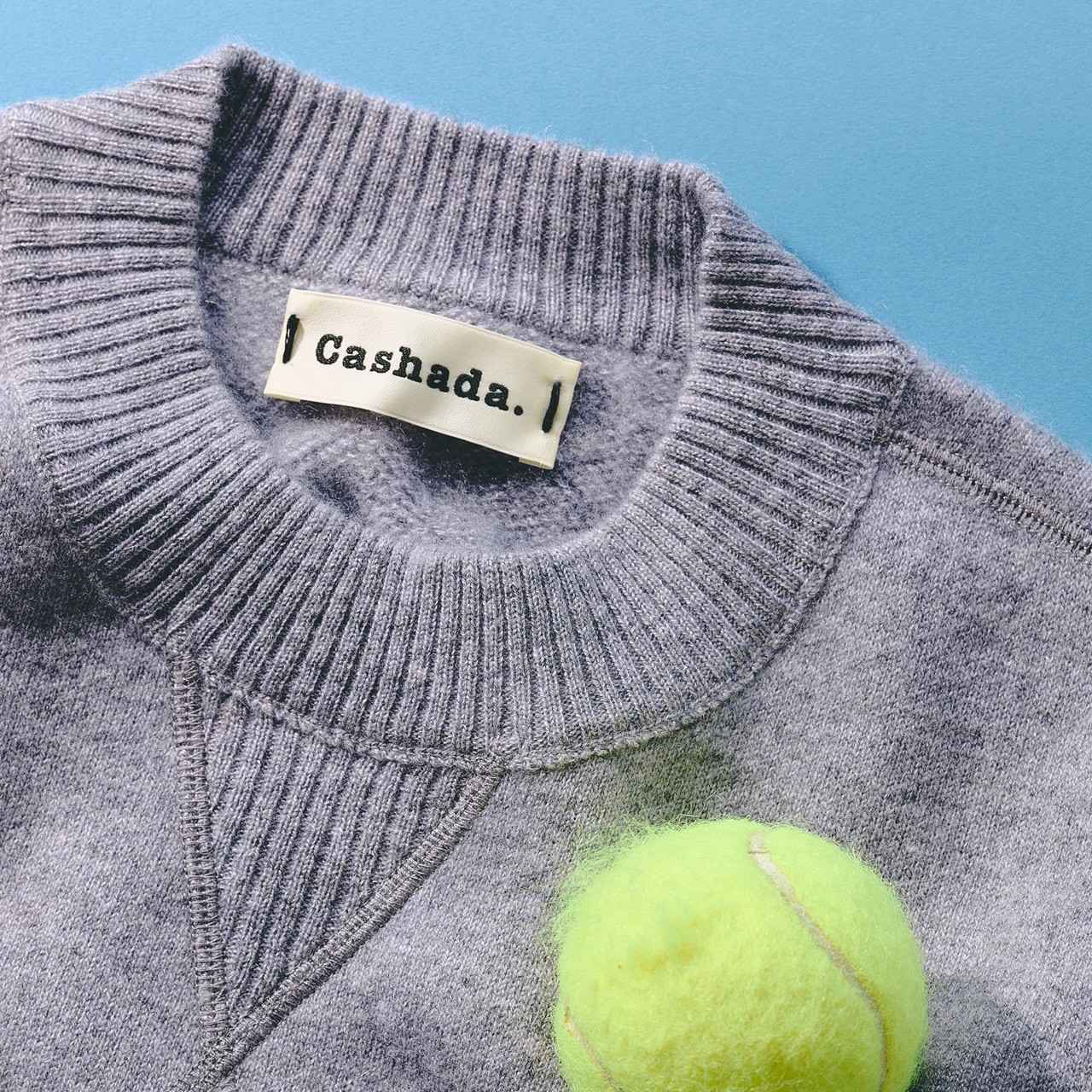 画像: 12GG Pile Crew Neck トップグレイ ￥38,500／カシャーダ 出典：cashada-by-noren.stores.jp