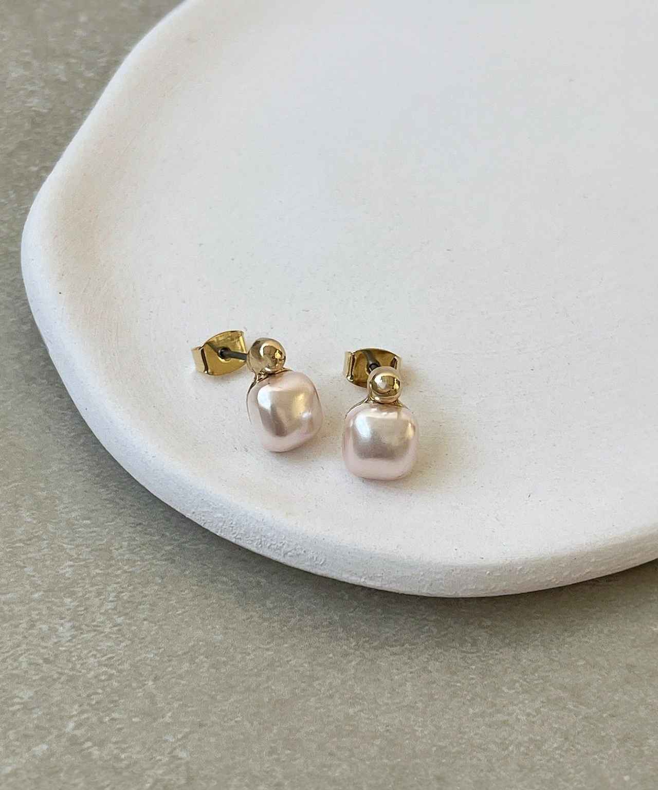 画像1: 出典：3COINS