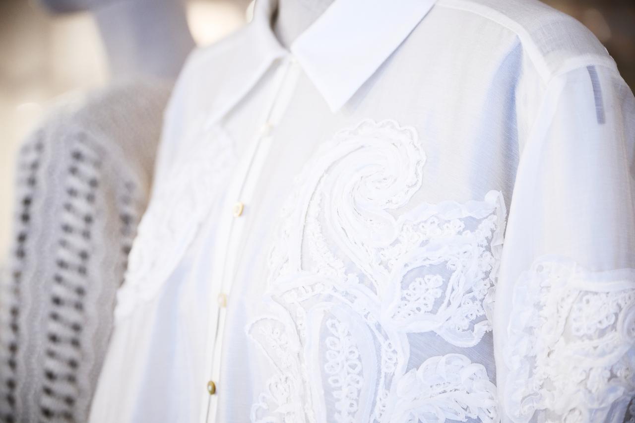 画像1: 【H&M EDITION】シャツ¥8,999 www2.hm.com