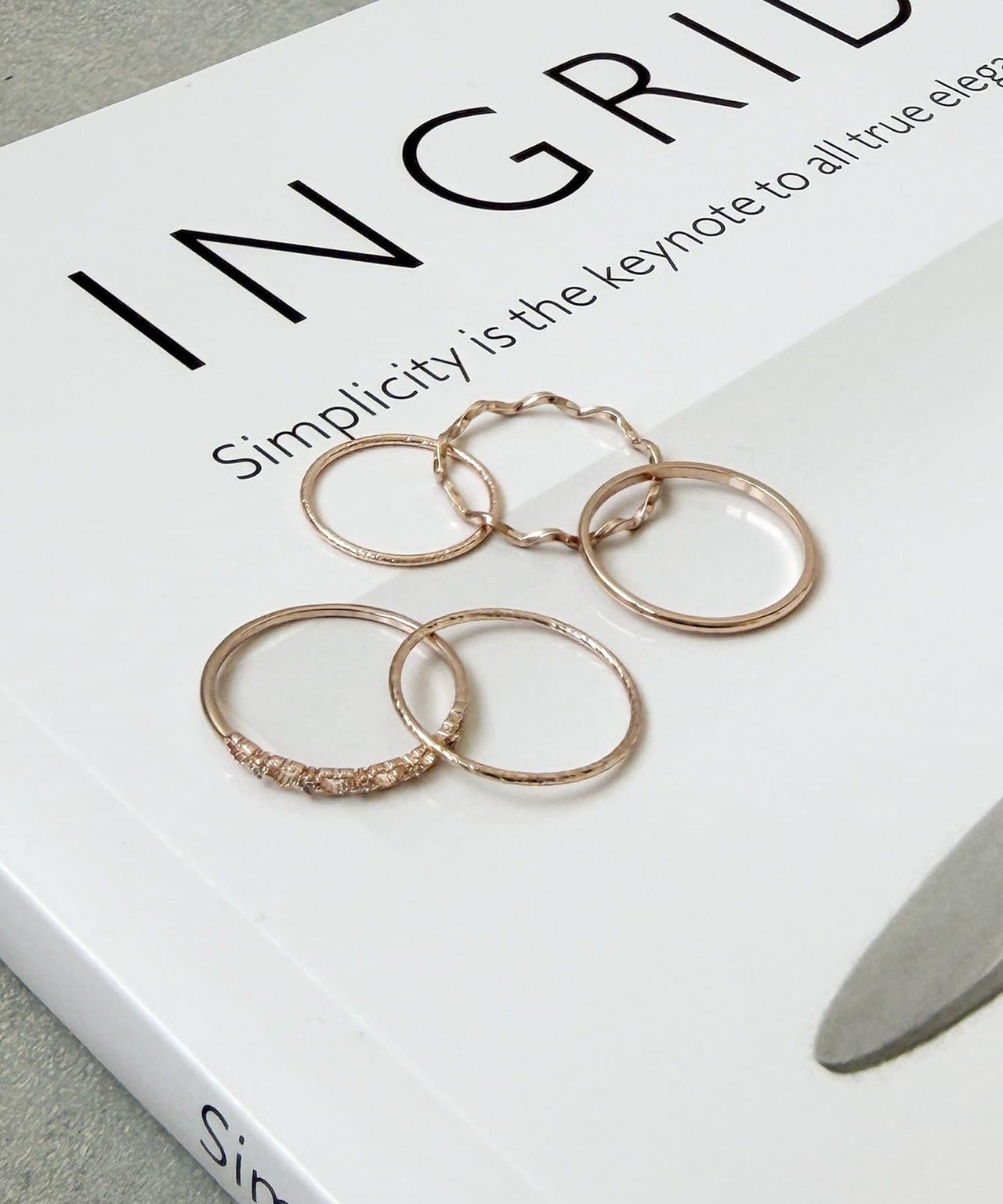 画像1: 出典：3COINS