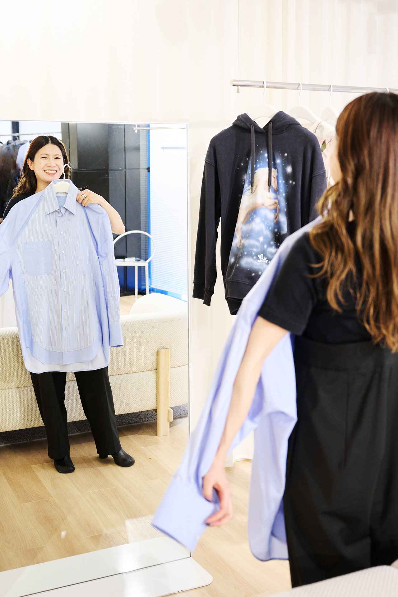 画像: 【ステラ マッカートニー×H&M】コレクション シャツ¥9,999 www2.hm.com