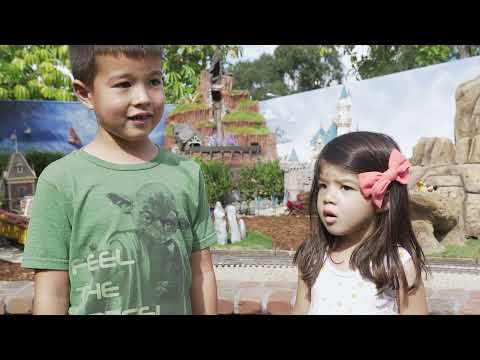 画像: Short Fly Over of The Castle Peak and Thunder Railroad youtu.be