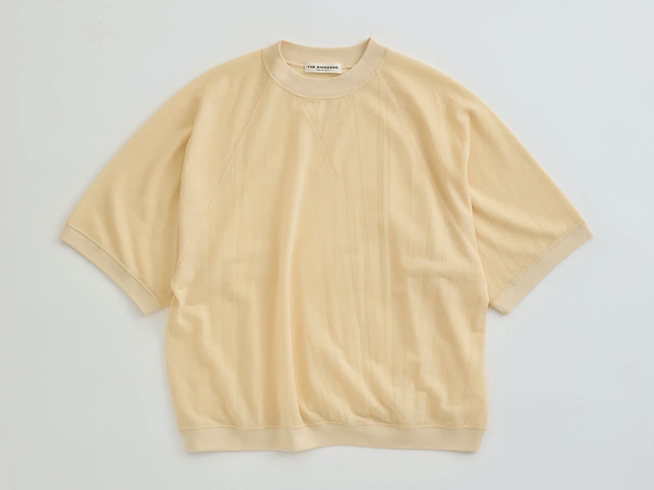 画像: 「SHEER HALF SLEEVE SWEATSHIRT」￥15,950 出典：ザ シンゾーン