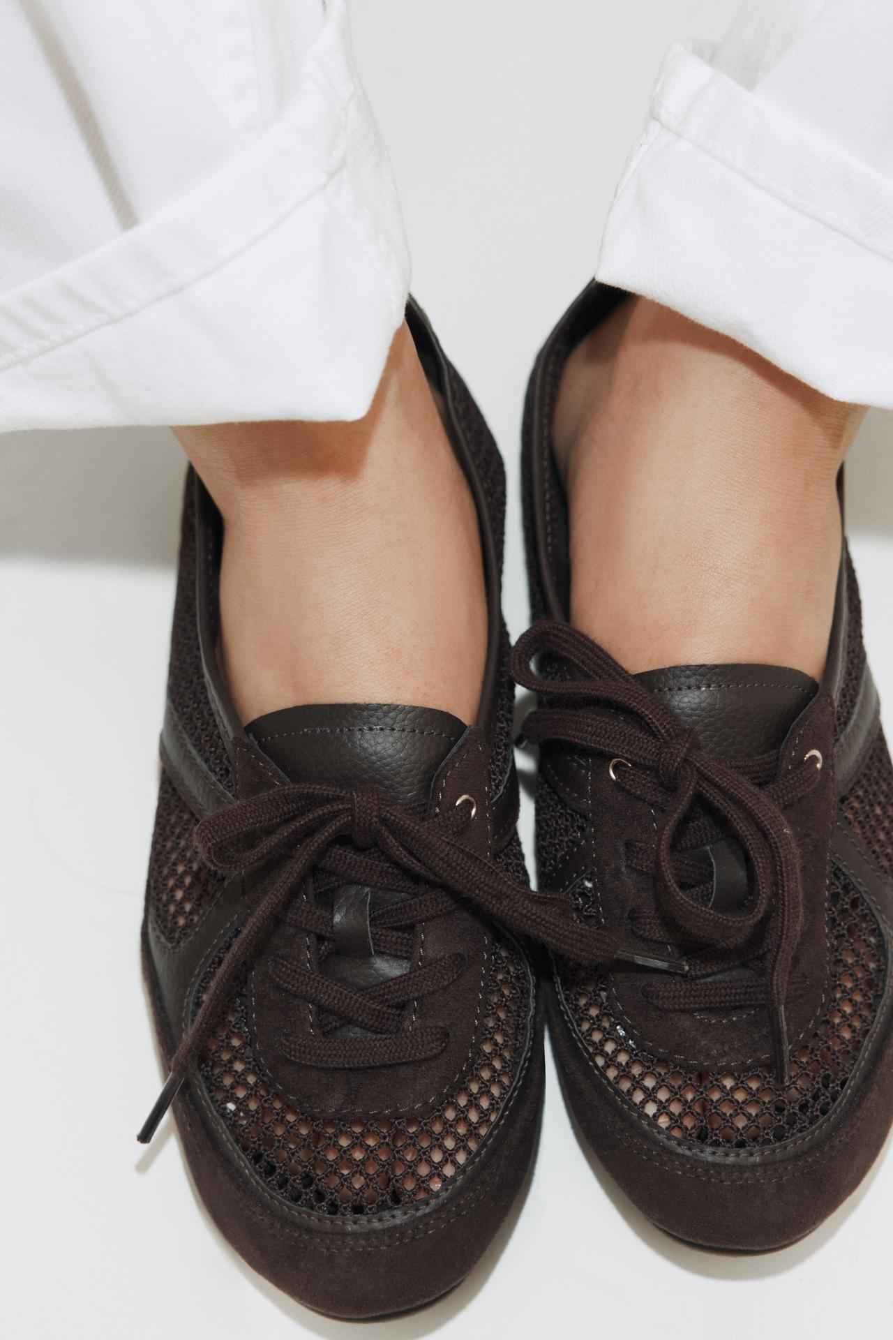 画像2: 出典：ZARA