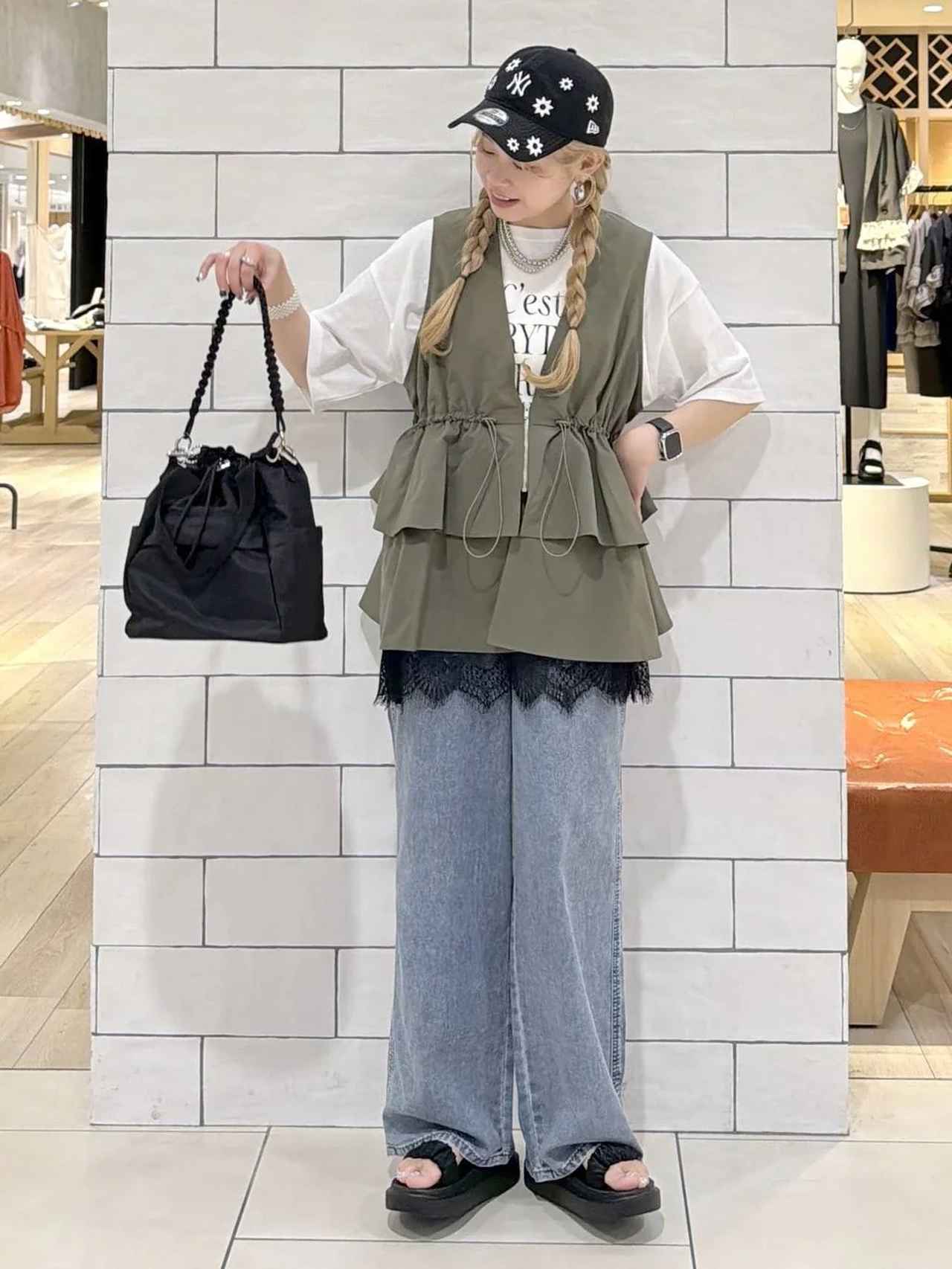 画像1: 出典：and ST