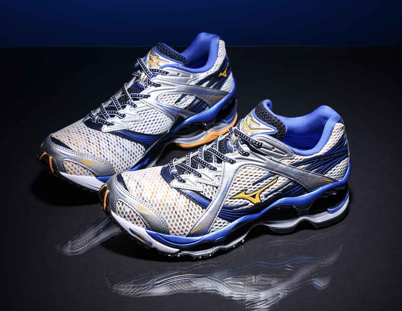 画像: MIZUNO WAVE PROPHECY 1￥35,200 jpn.mizuno.com