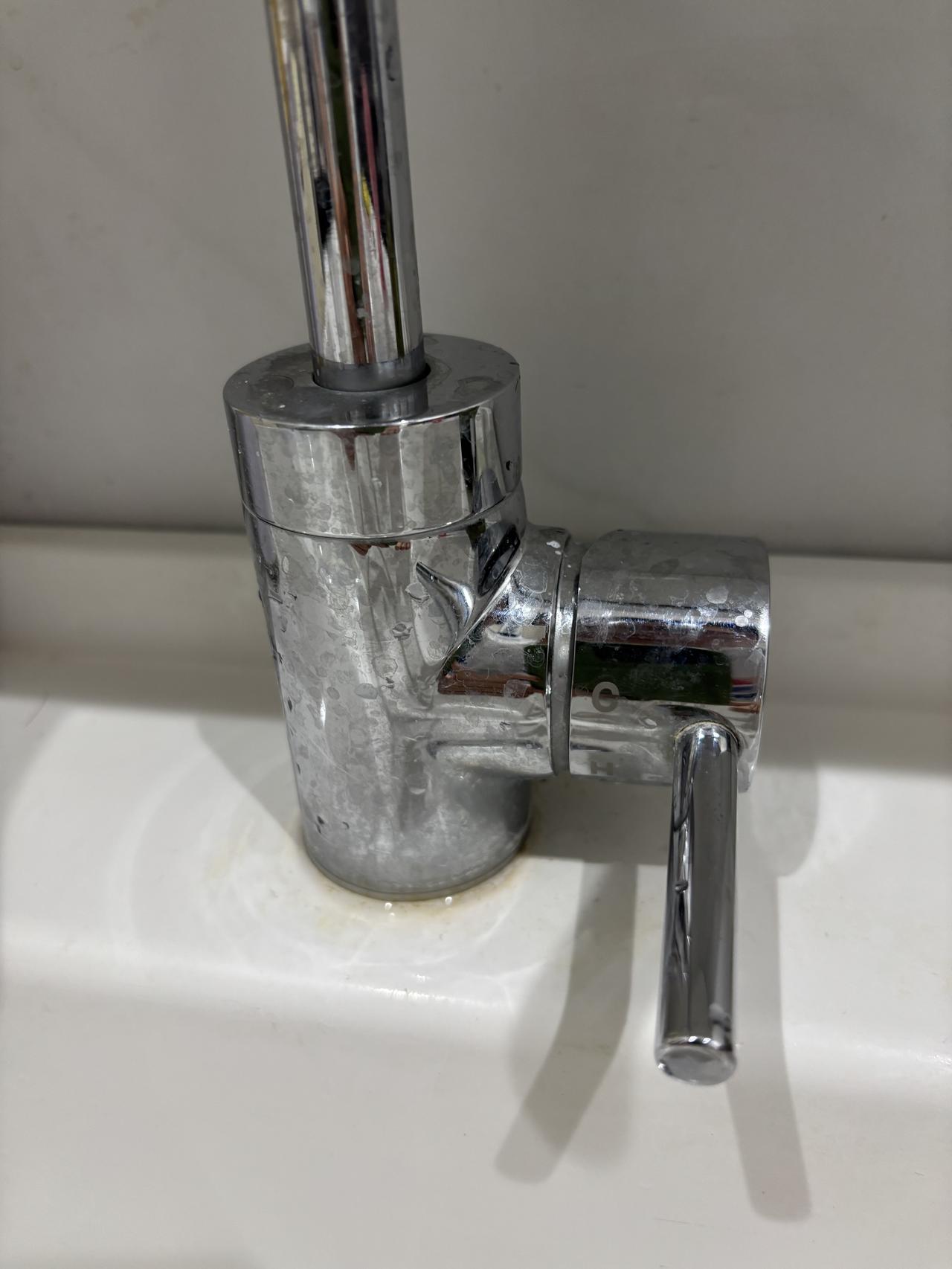 画像: 水栓まわりの水アカにも挑戦！