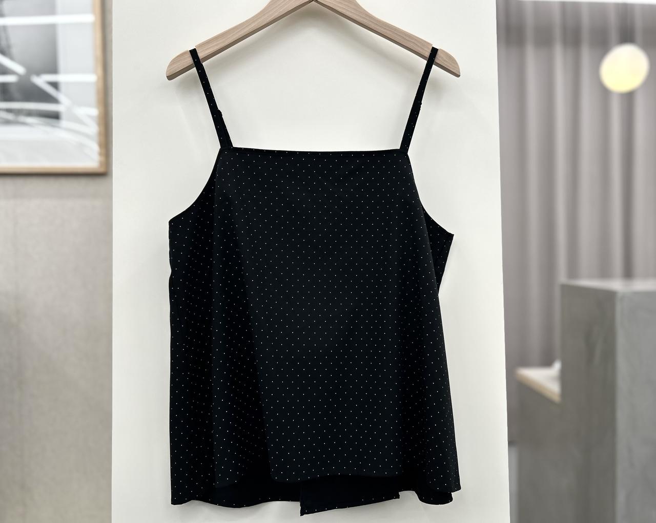 画像1: 【無印良品】婦人 なめらか キャミソールブラウス¥2,990 ※2026年7月中旬発売予定 www.muji.com