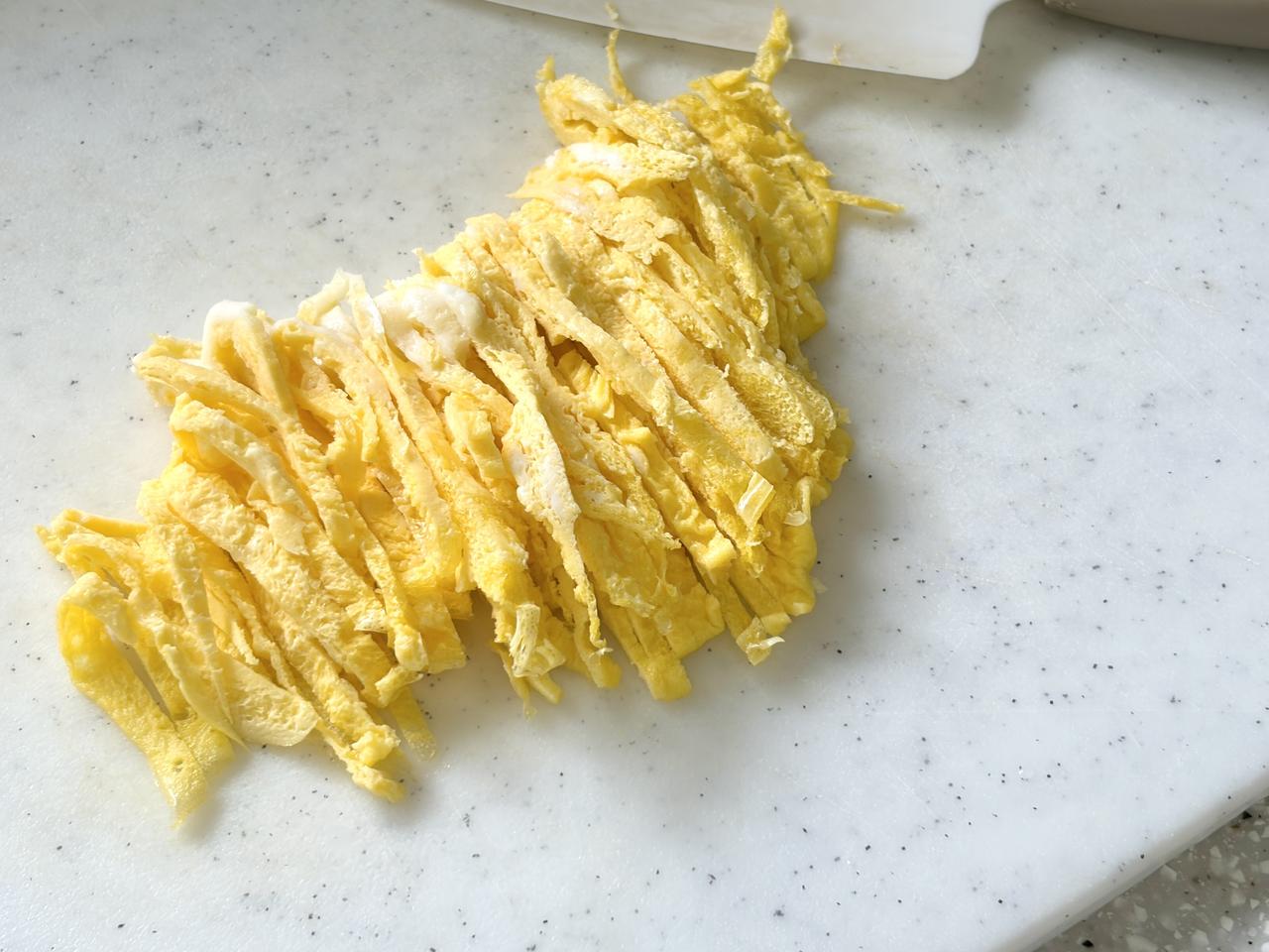 画像6: 冷やし中華に！ レンジでカンタン錦糸卵