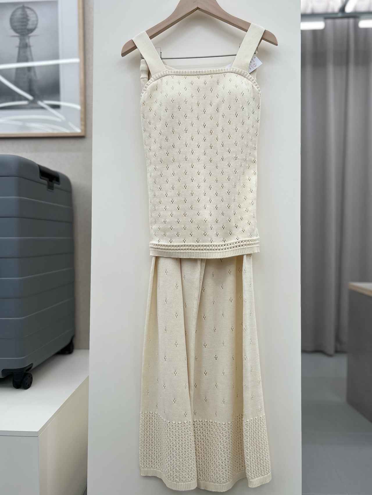 画像: 【無印良品】婦人 コットン透かし編みニットブラタンクトップ¥3,990、婦人 コットン透かし編みニット ロングパンツ¥3,990 ※2026年7月中旬発売予定 www.muji.com