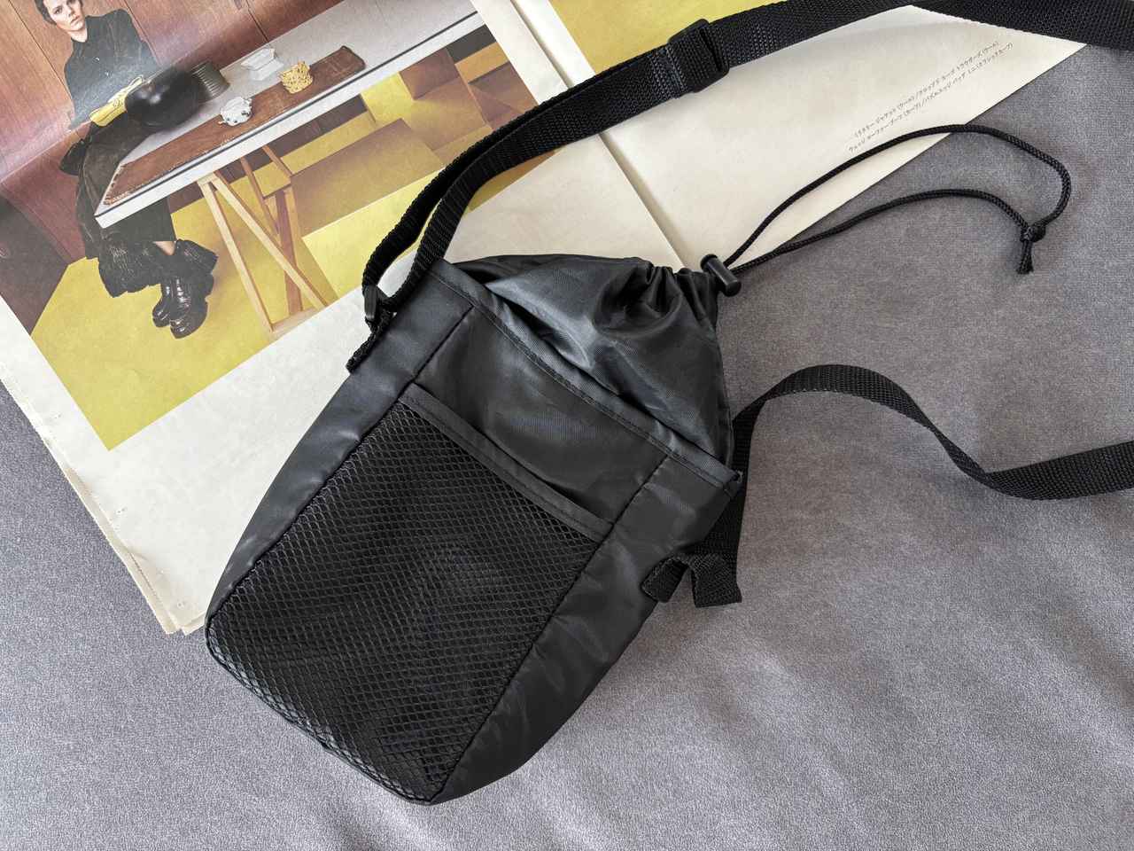 画像1: メッシュ × ブラックのシンプルデザイン