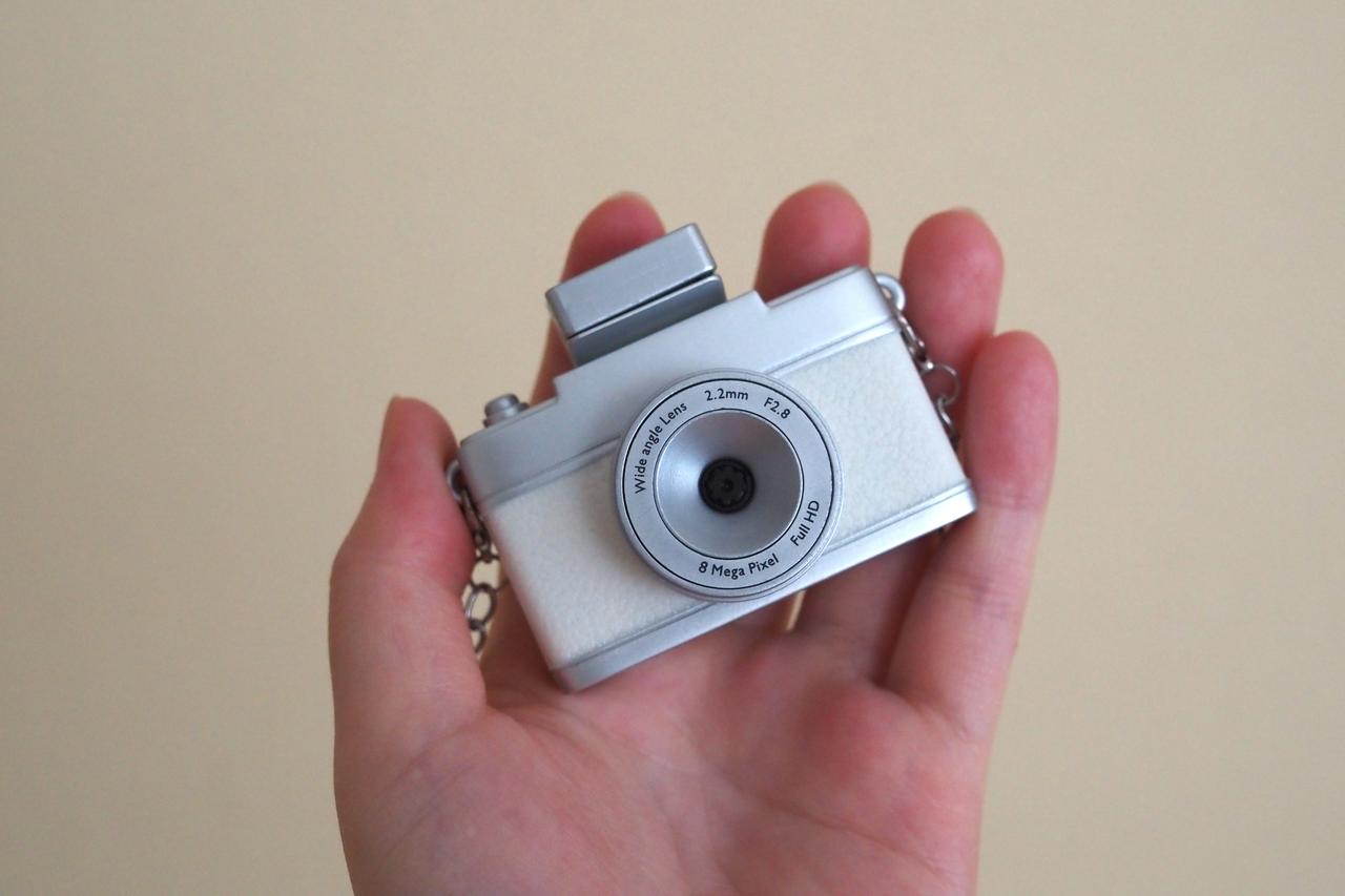 画像1: コンパクトなのに写真も動画も撮影できる