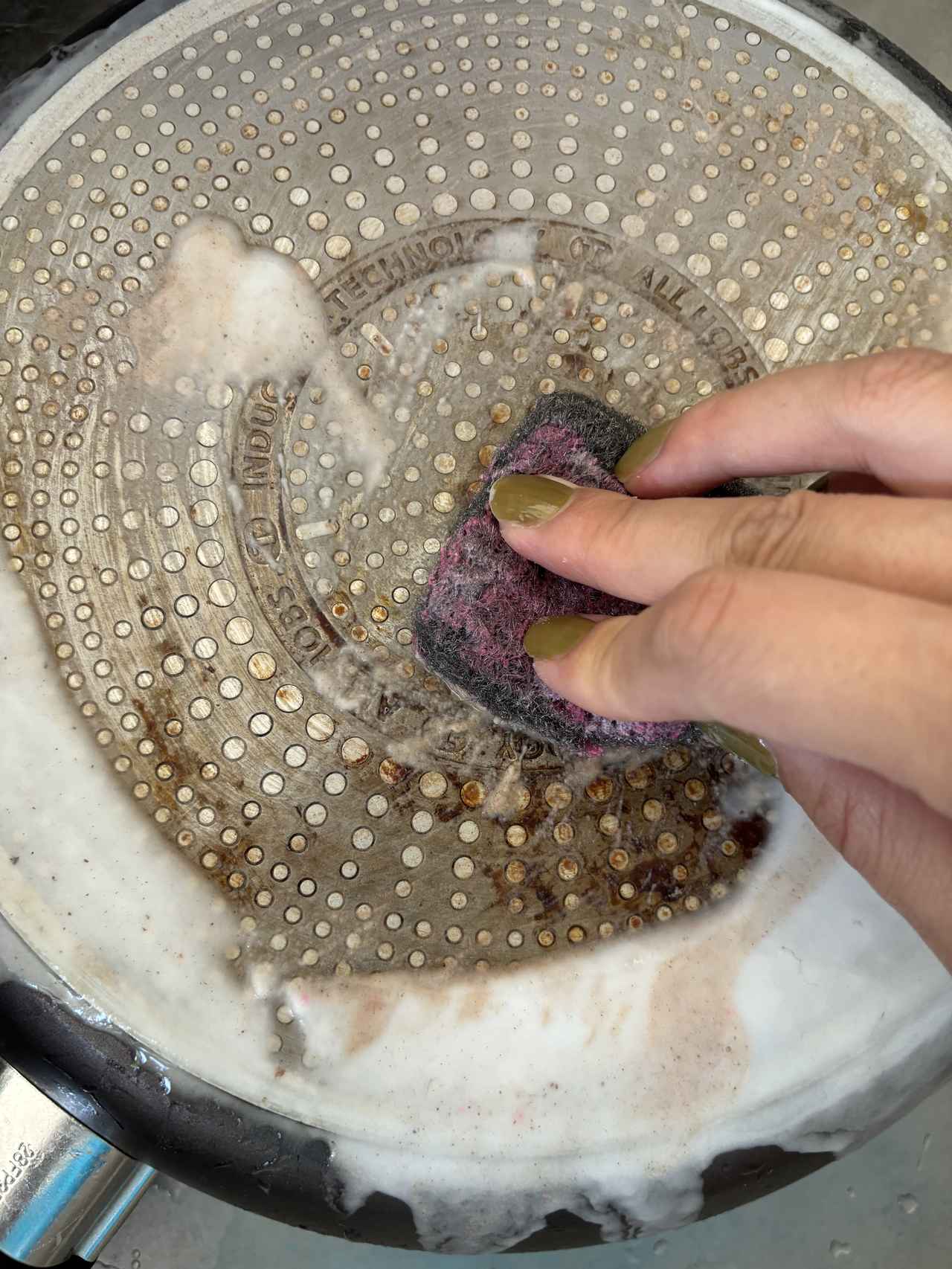 画像4: 重曹ペーストでフライパンの焦げを落としてみた