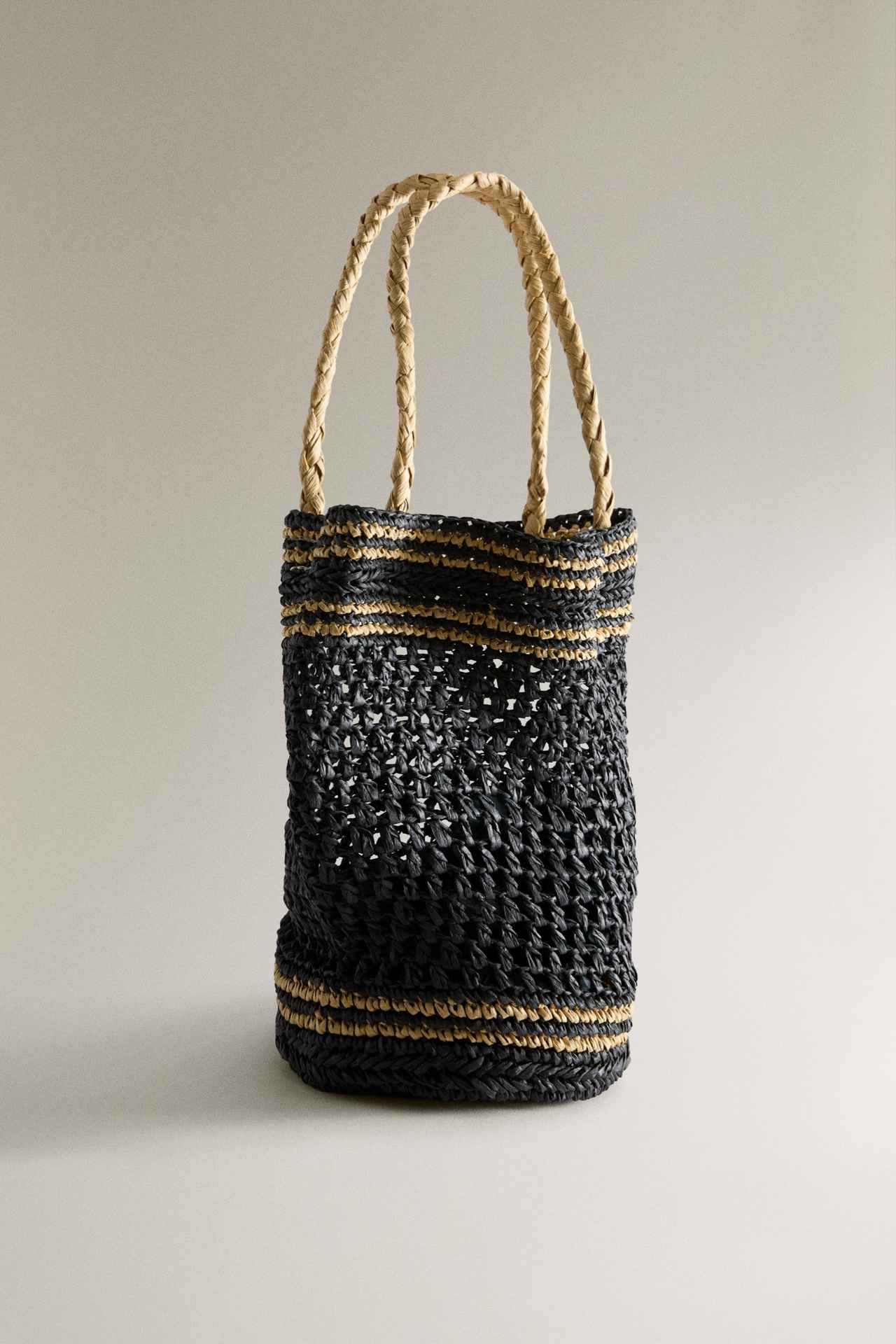 画像2: 出典：ZARA