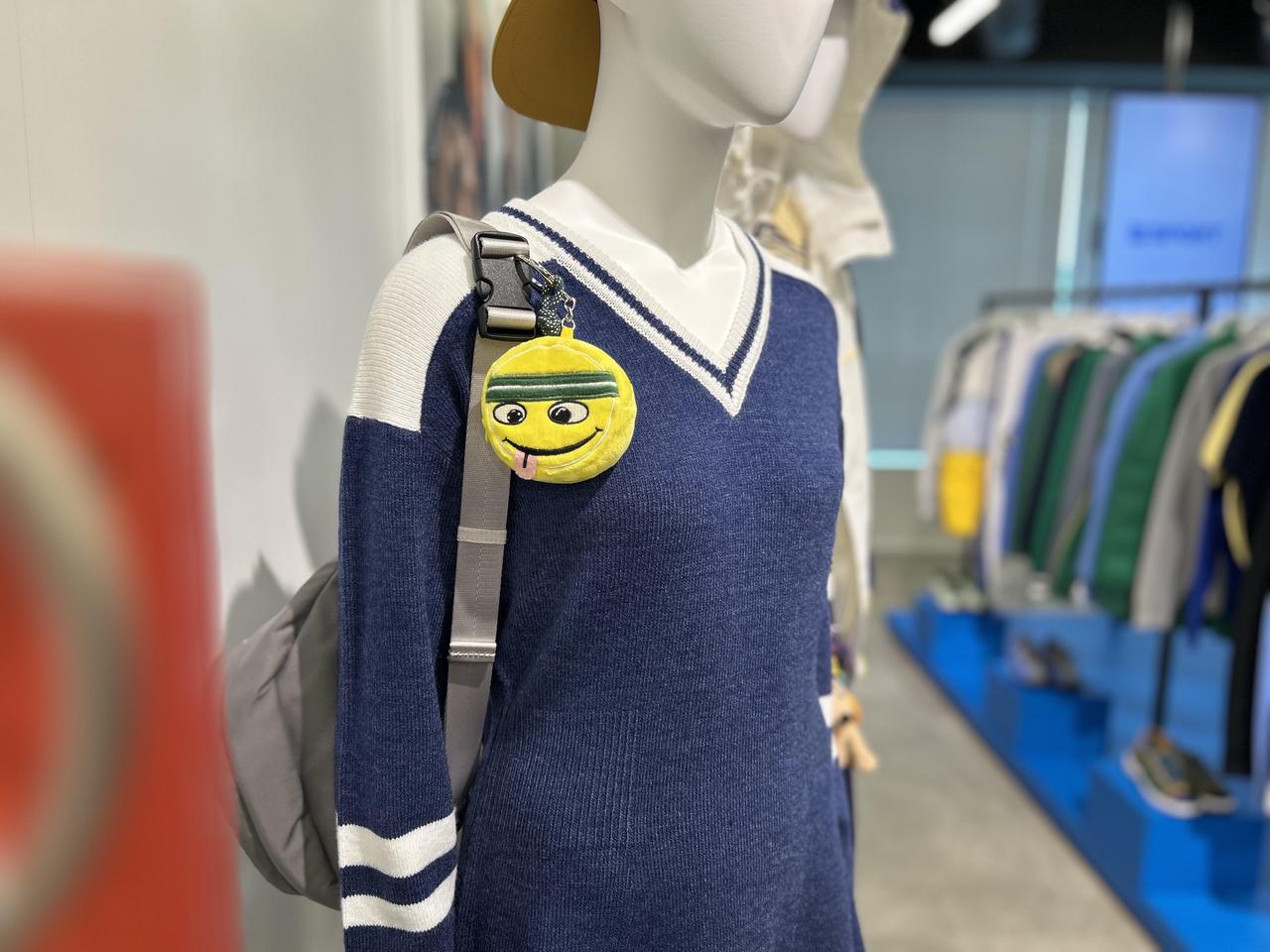 画像: 【GU】チャーム(テニスボール)ST ¥990 www.gu-global.com