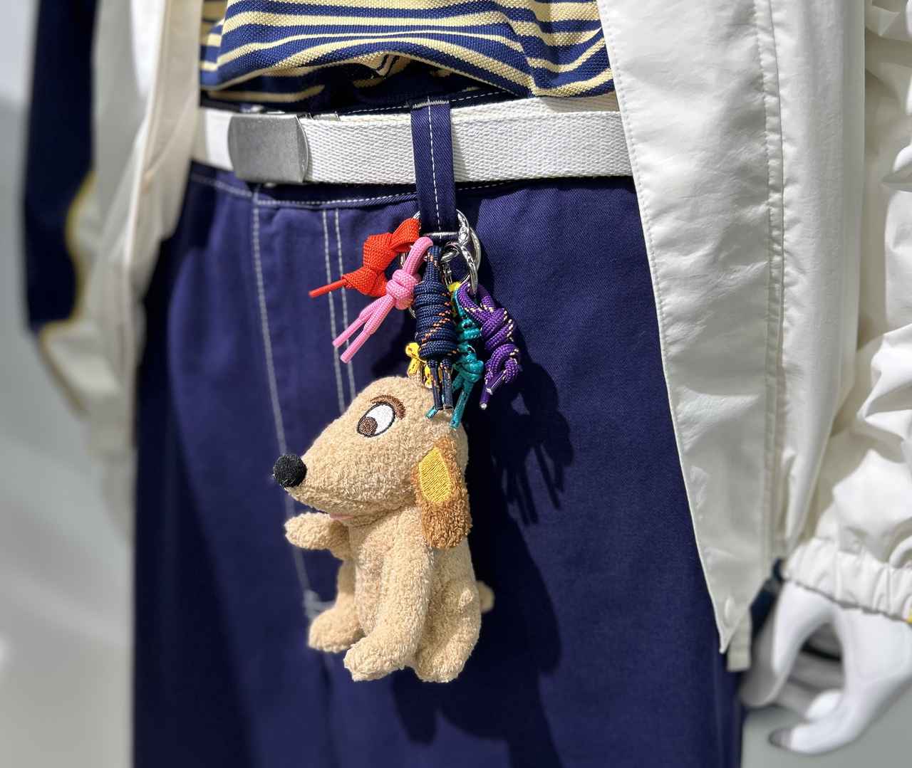 画像: 【GU】チャーム(ドッグ)ST ¥990、チャーム(コード)ST ¥990 www.gu-global.com