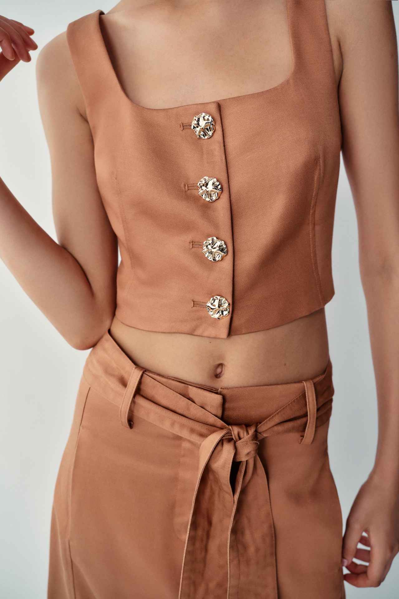 画像2: 出典：ZARA