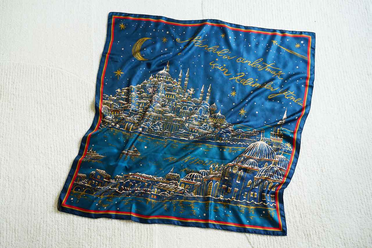 画像1: 【manipuri】ゴールデンナイト［H88×W88㎝］¥22,000 manipuri.jp