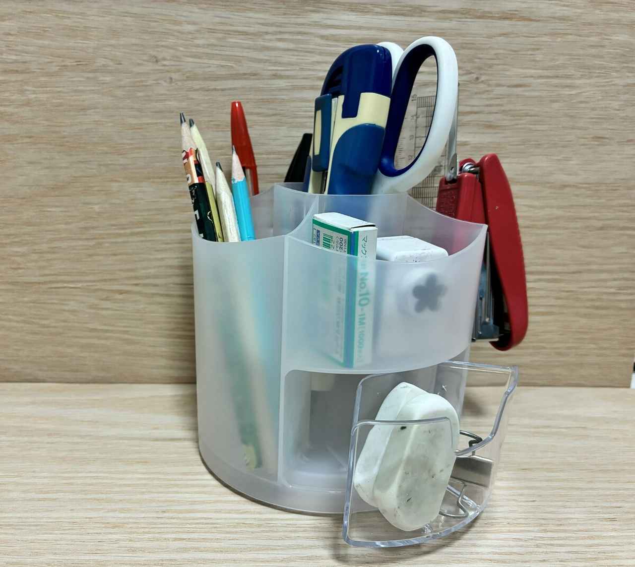 画像2: ペンも消しゴムも迷子にならない！