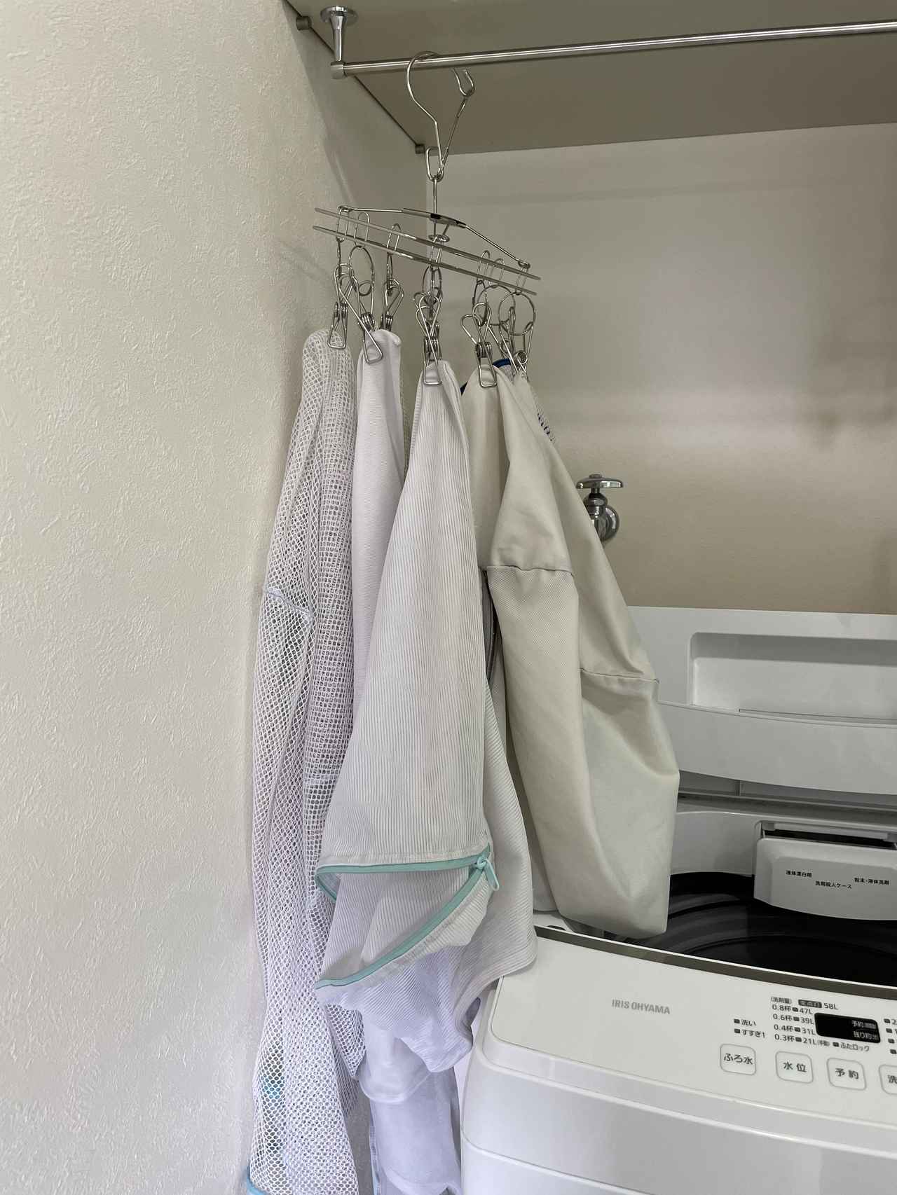 画像: 新品に洗濯ネットを吊るしています