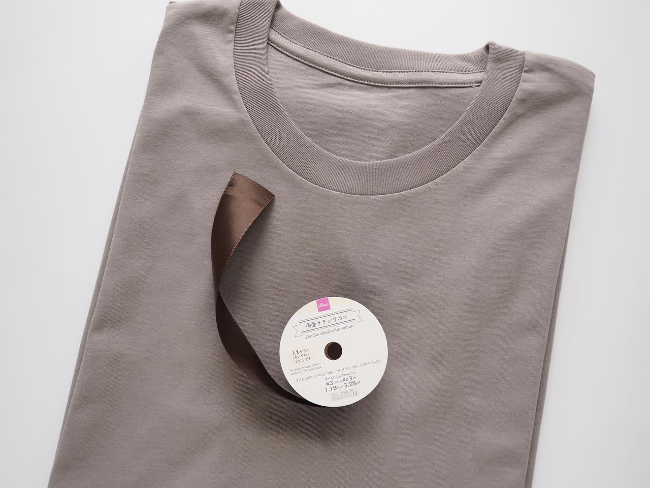画像: 用意するのはTシャツとリボンだけ