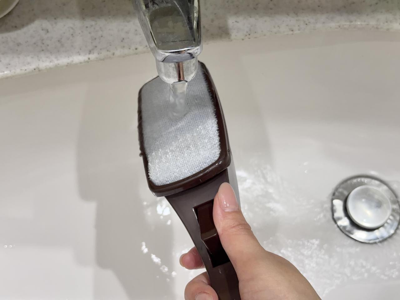 画像1: じゃない使い方① 網戸掃除に