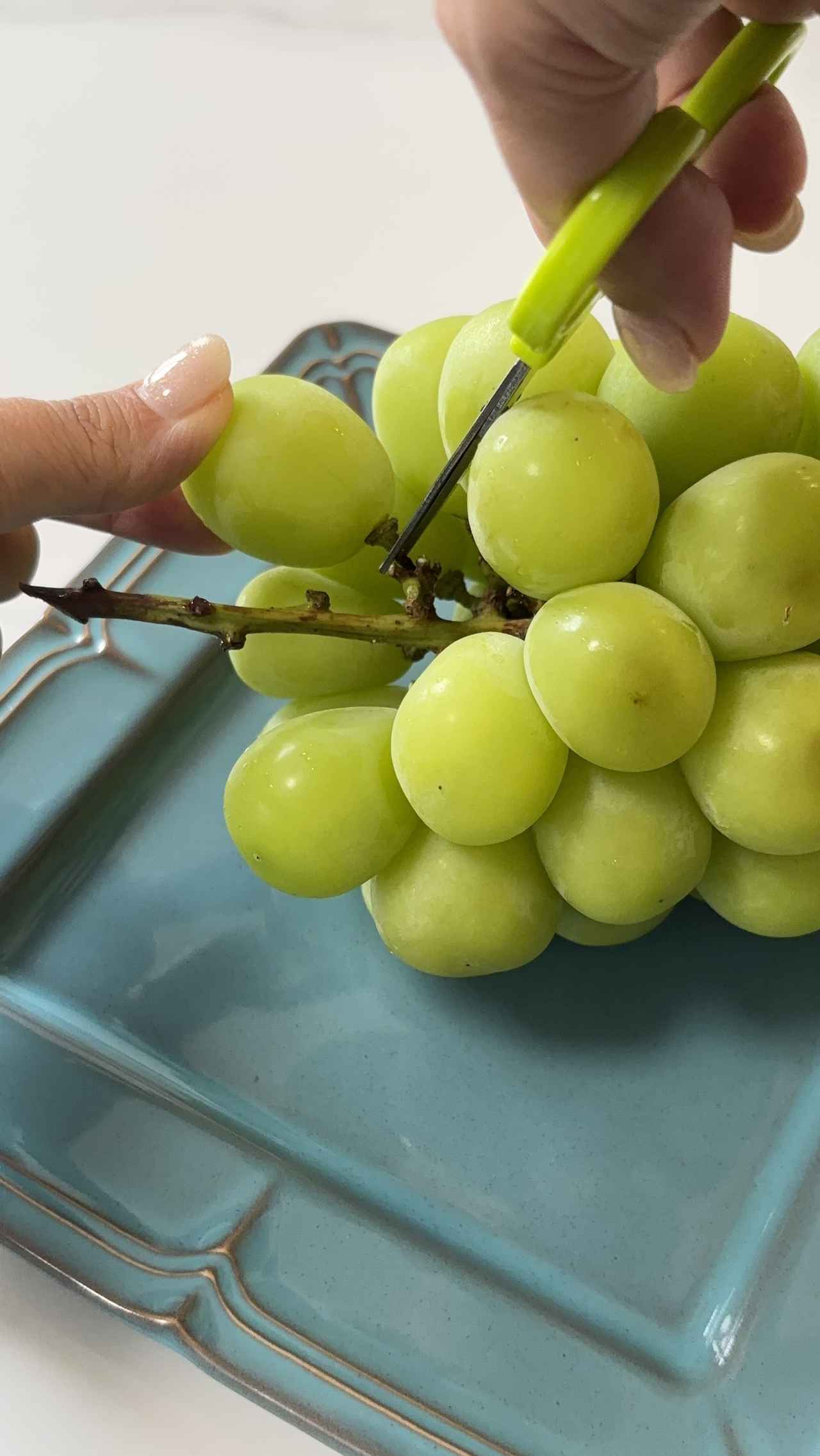 画像1: 【方法3】小分け!軸を少し残してカット!「野菜室保存」