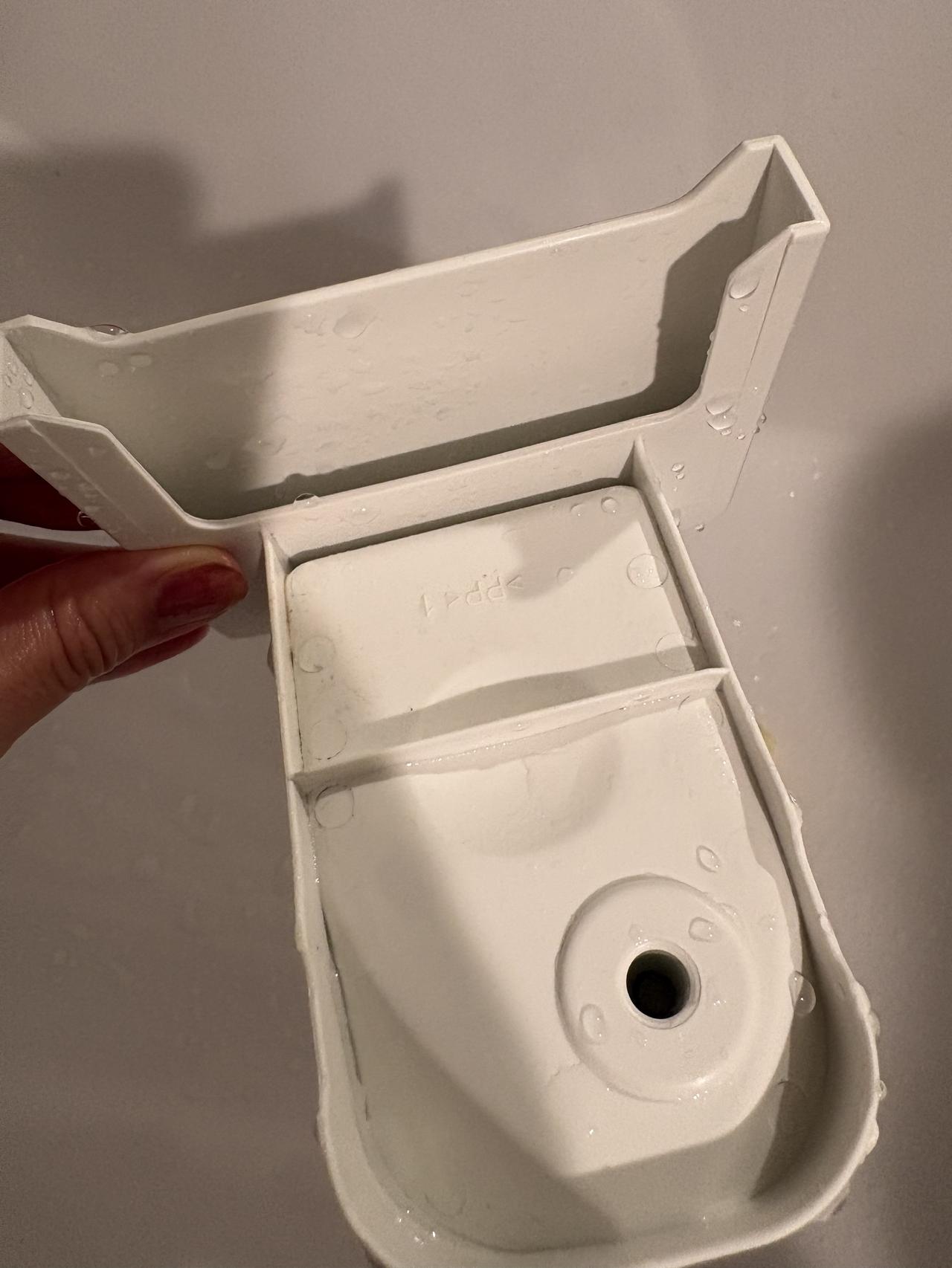画像4: 洗剤投入口を外したら「こんなに汚れてた！」