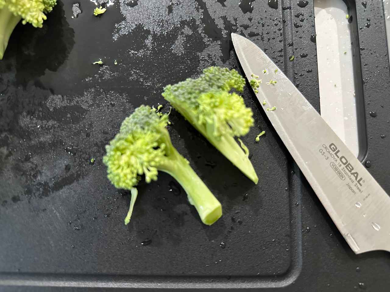 画像3: ポロポロ落ちる花蕾