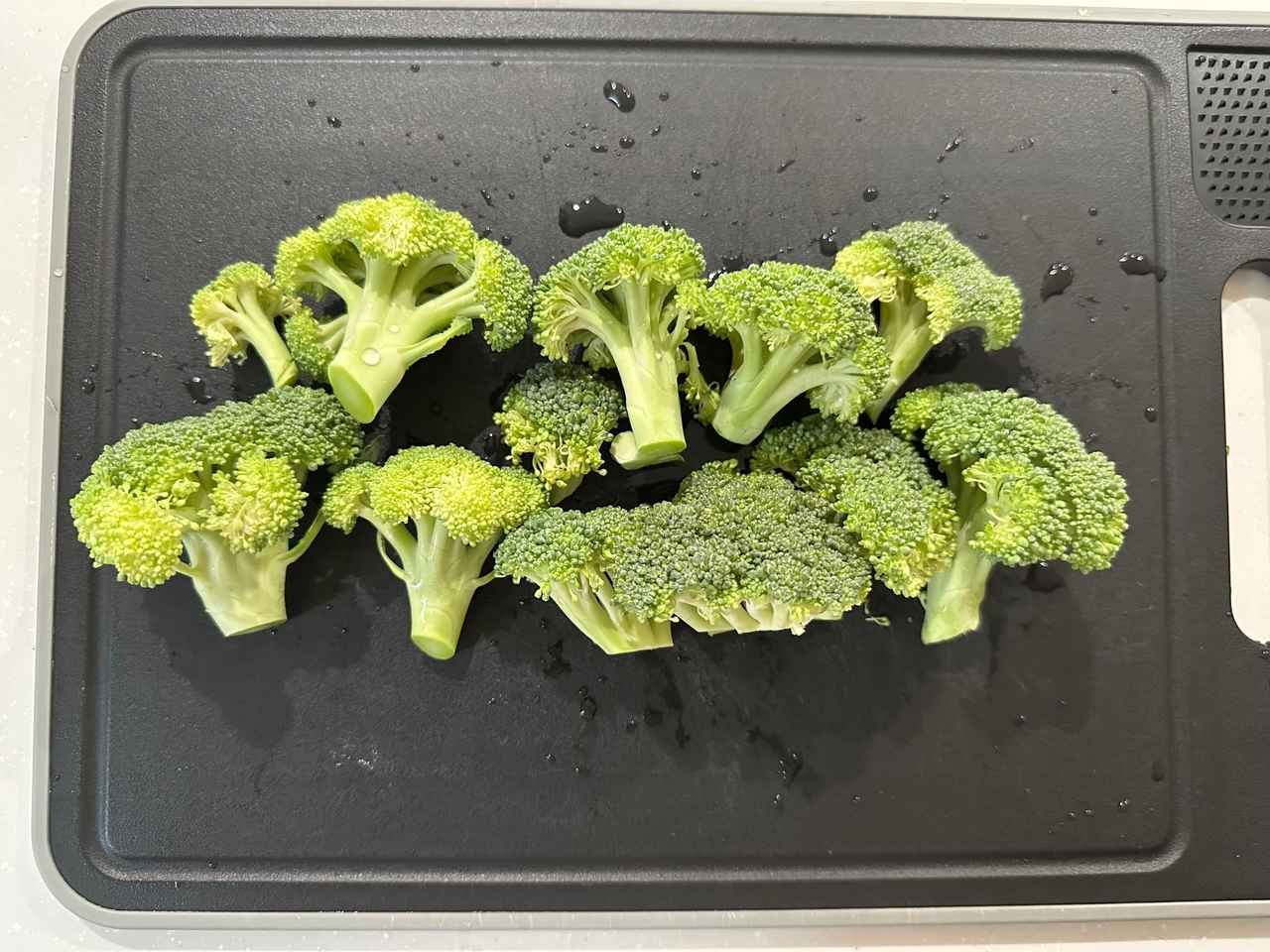 画像2: ポロポロ落ちる花蕾