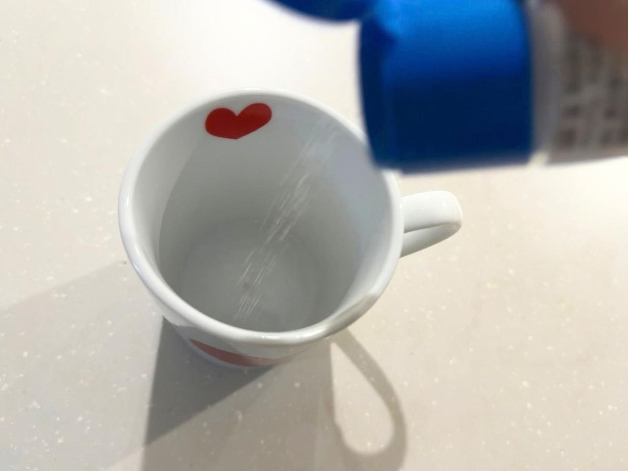 画像1: 茶渋の落とし方