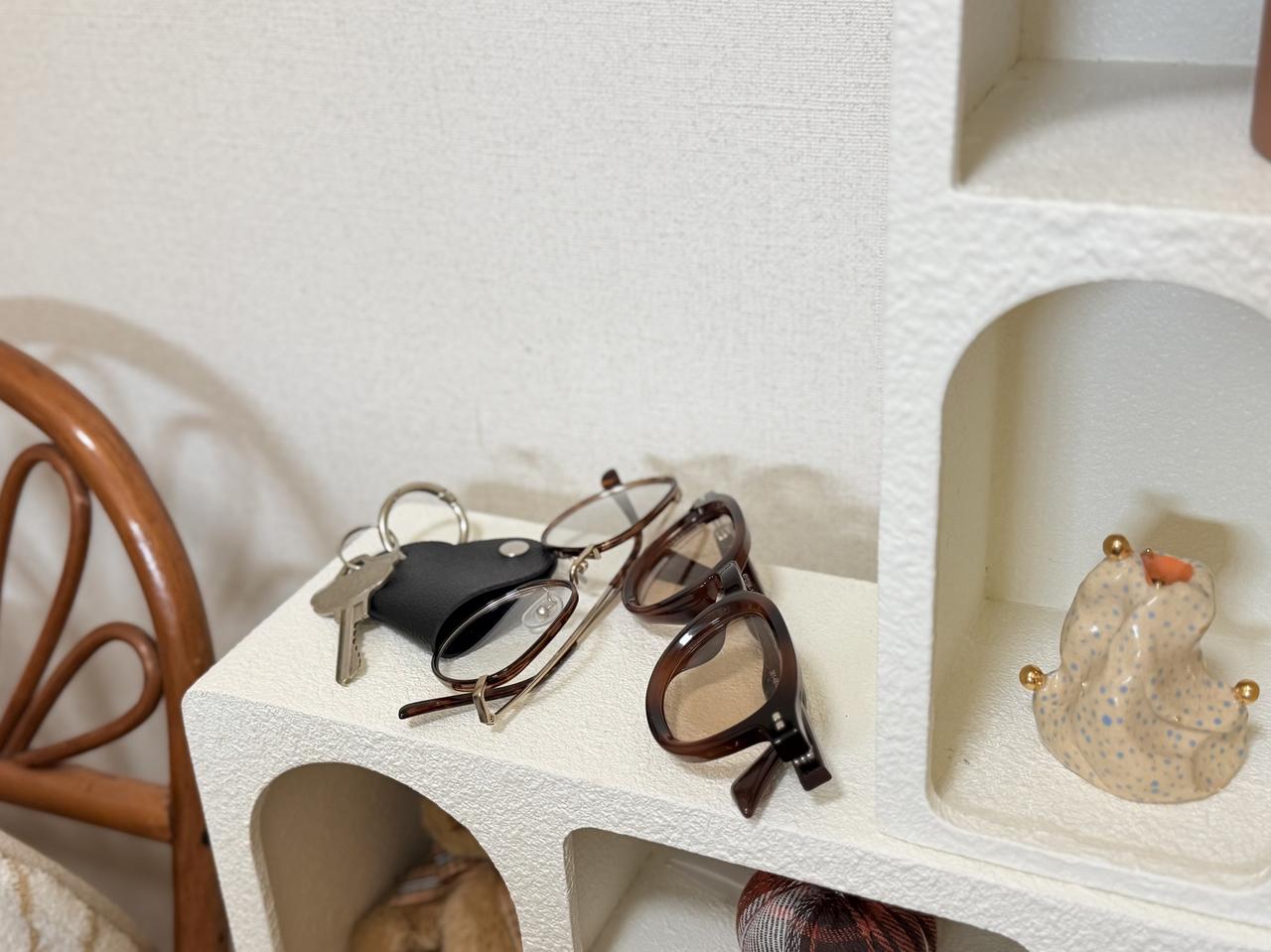 画像: 【画像①】玄関まわりの小物がなんとなくごちゃつく