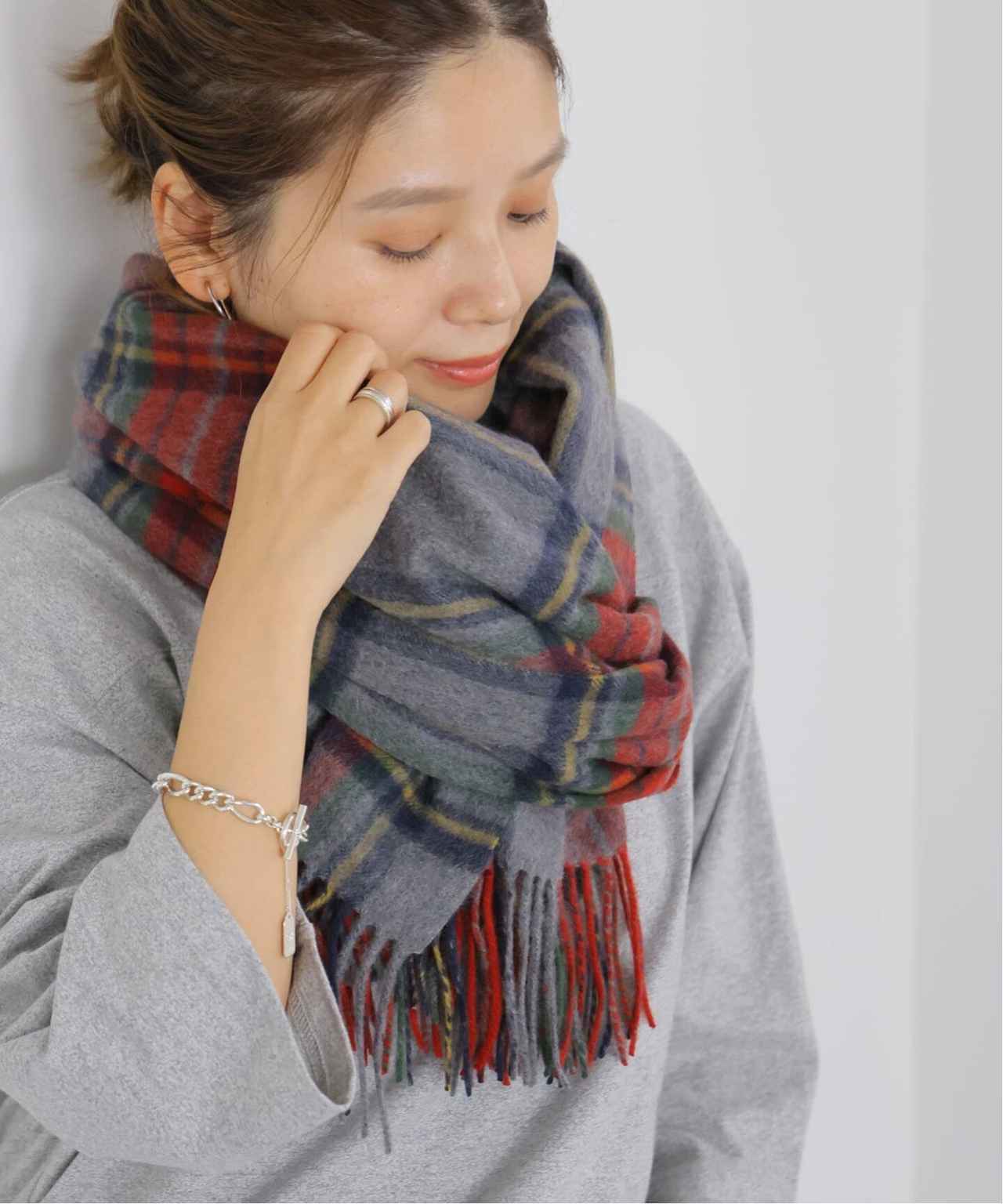 画像: 「Cashmere ストール」¥24,200 出典:ジャーナル スタンダード