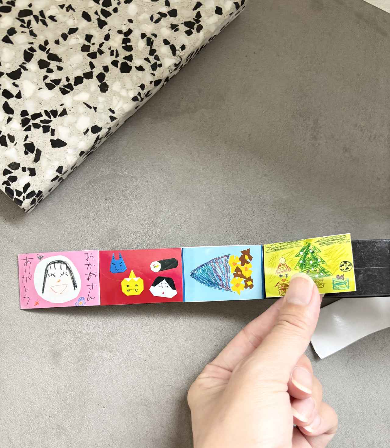 画像1: 切って貼るだけ! 作品がマグネットに変身