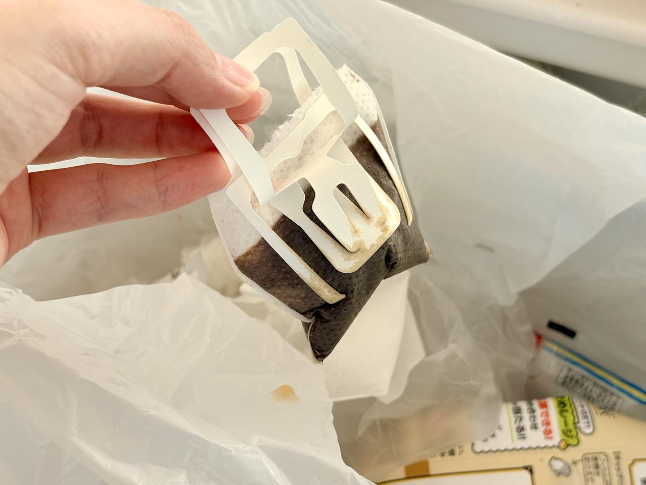 画像: コーヒーの粉を捨てずに再利用!