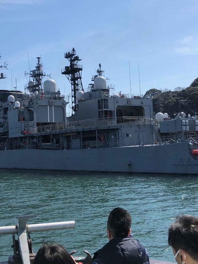 画像1: 海軍ゆかりの港めぐり遊覧船!