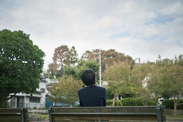 画像: 「父と母の役割が入れ替わる場所」あのひとの影踏み 第一話