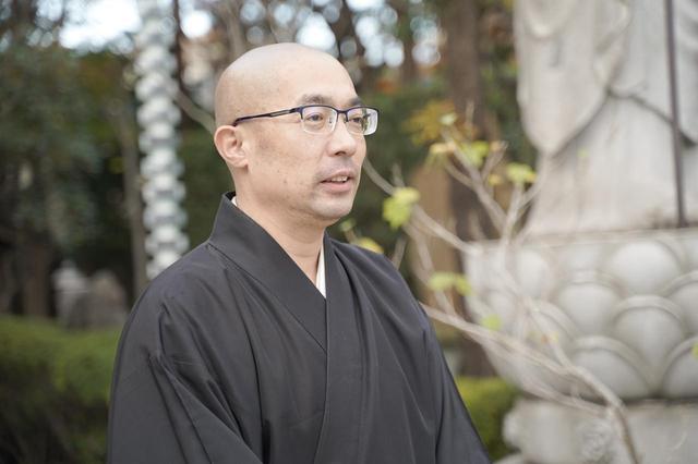 画像: ▲今回取材に応対いただいた五百羅漢寺の執事・学芸員の堀研心さん