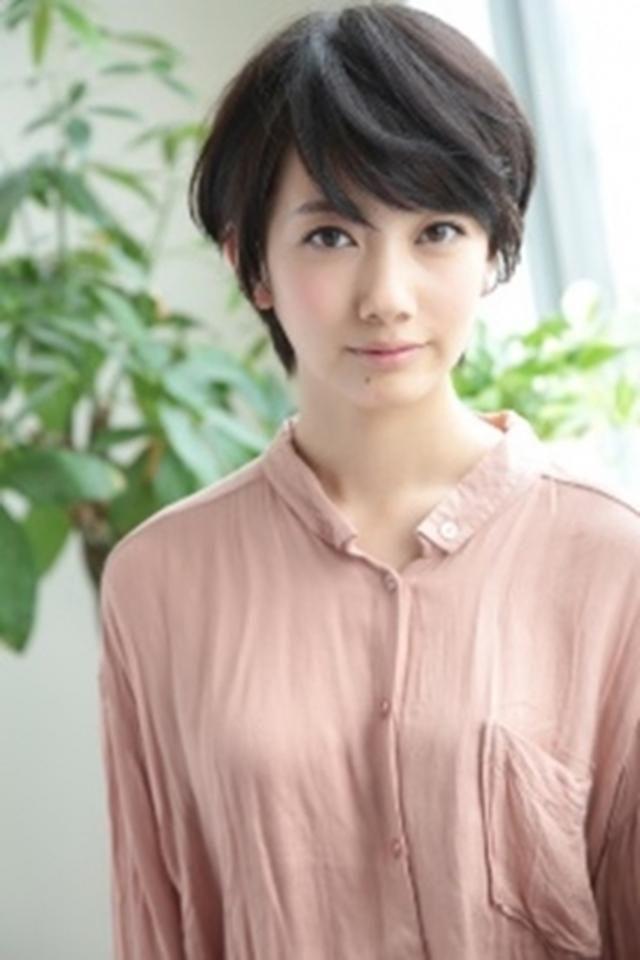 画像2: 波瑠さんが東京・鎌倉の美しさに思わずうっとり… 新CM 「美しい国の美しいめがね(東京)」篇