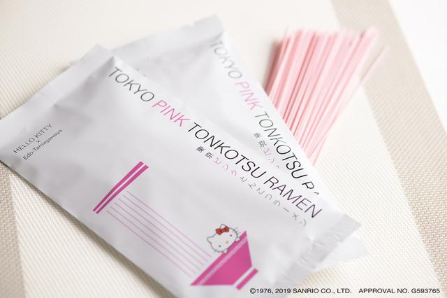 画像3: 東京発 めんもスープもPINKのとんこつラーメン!