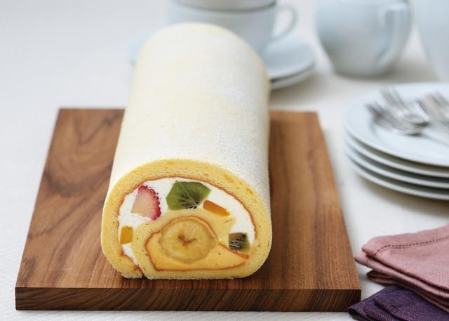 画像: パティスリー キハチを代表するキハチトライフルロール®