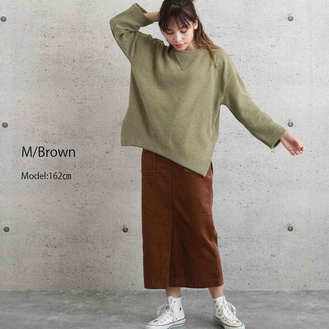 画像2: ブラウンのロング丈スカートが秋らしい