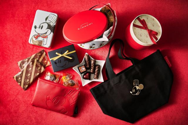 画像: ©Disney ワッフルショコラ 1,600円、クランチショコラバスケット 2,600円、ウエハースBOX 1,500円、ショコラアソート 1,600円、クランチショコラポーチ 1,200円、トートバッグ 1,900円