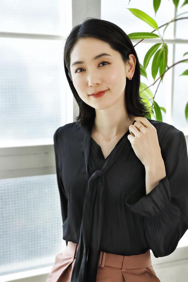 画像1: 「オンライン講義」にぴったりなコーデとは?ジュエリーのプロ4℃がオススメジュエリーをご紹介!