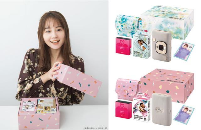 画像1: 「instax “チェキ”人気2機種の限定カラー」 × トータルビューティー誌「ar」× モデル・NANAMI、ホリデーシーズンに向けた豪華ギフトボックスが数量限定で発売!