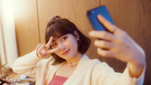 画像2: 今回公開されたSuperhero (Special Version)に、TWICEのMOMOが出演